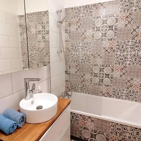 Przytulny Z Parkingiem